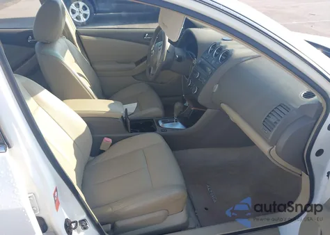 2009 Nissan Altima 2.5 S z USA, uszkodzony, nr VIN 1N4AL21E09N467197